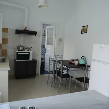 Hermes Apartment-2 Appartement